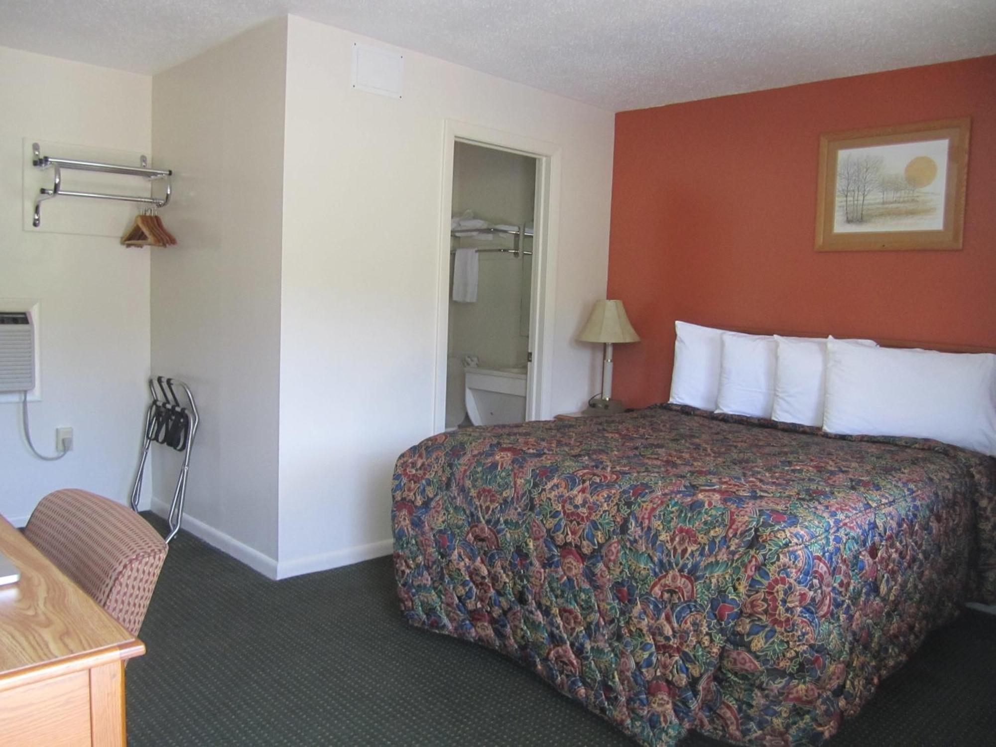 Best Way Inn Middlefield Room photo