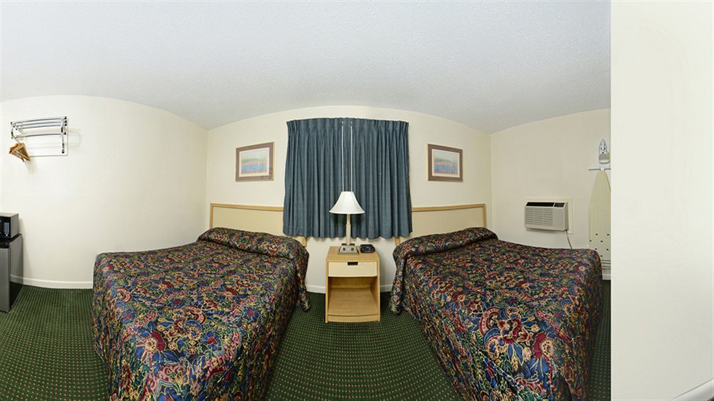 Best Way Inn Middlefield Exterior photo